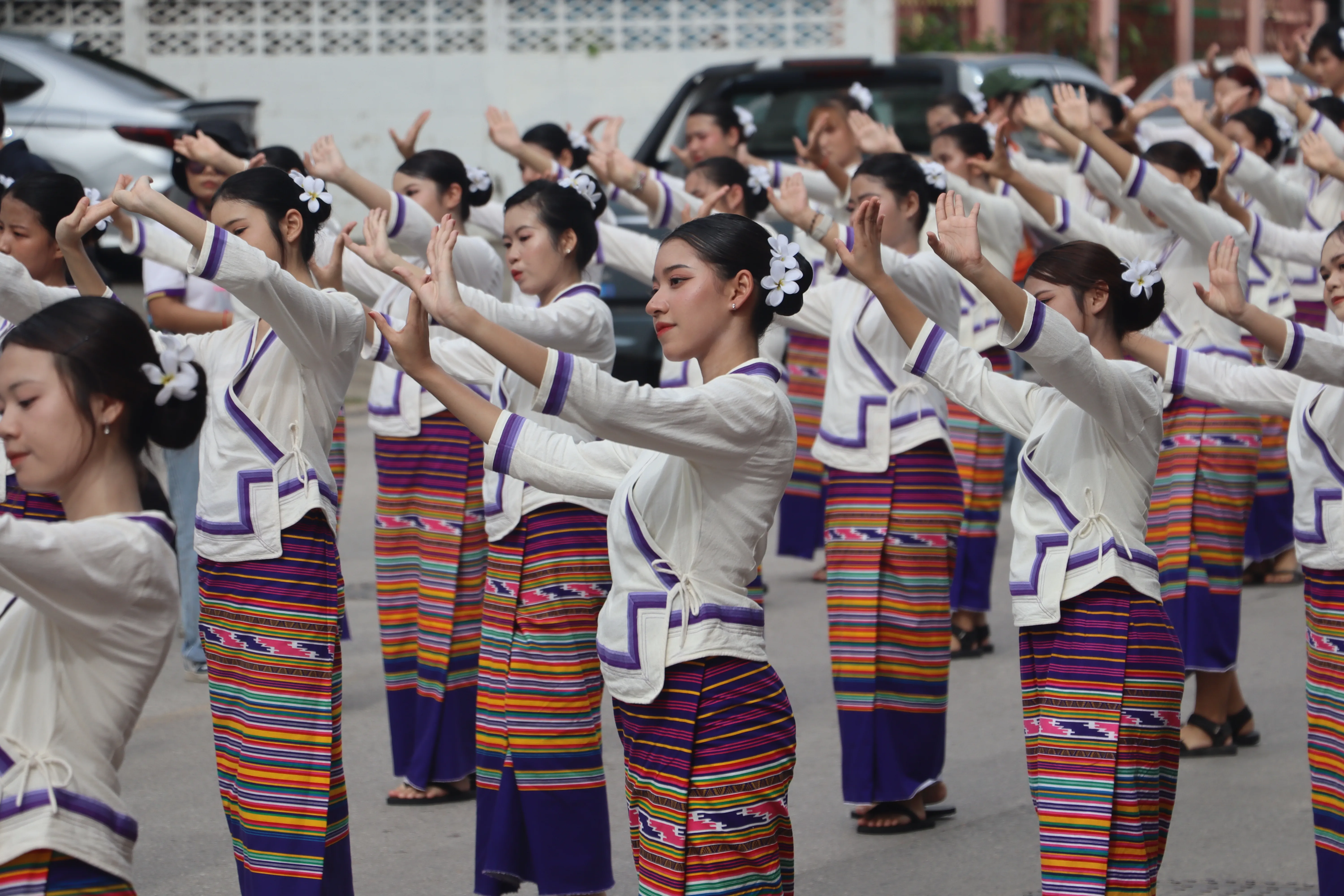 คณะรัฐศาสตร์และสังคมศาสตร์ มหาวิทยาลัยพะเยา ร่วมสืบสาน “ประเพณีแห่ผ้าห่มพระธาตุจอมทอง” ครั้งที่ 10