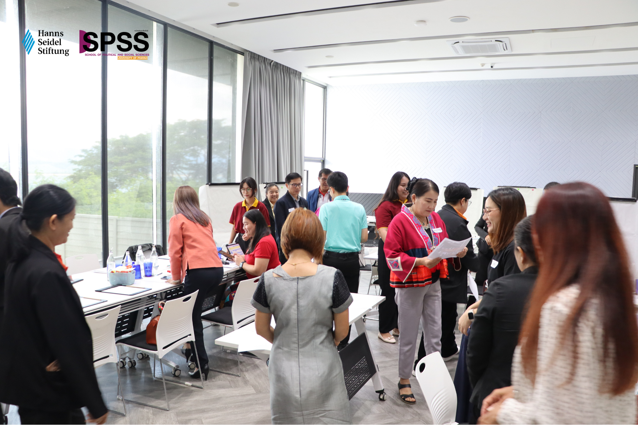 คณะรัฐศาสตร์และสังคมศาสตร์ ม.พะเยา ร่วมมือมูลนิธิฮันส์ไซเดล จัดอบรมผู้นำท้องถิ่น เสริมพลังสู่ การปกครองที่เท่าเทียมทางเพศ คณะรัฐศาสตร์และสังคมศาสตร์