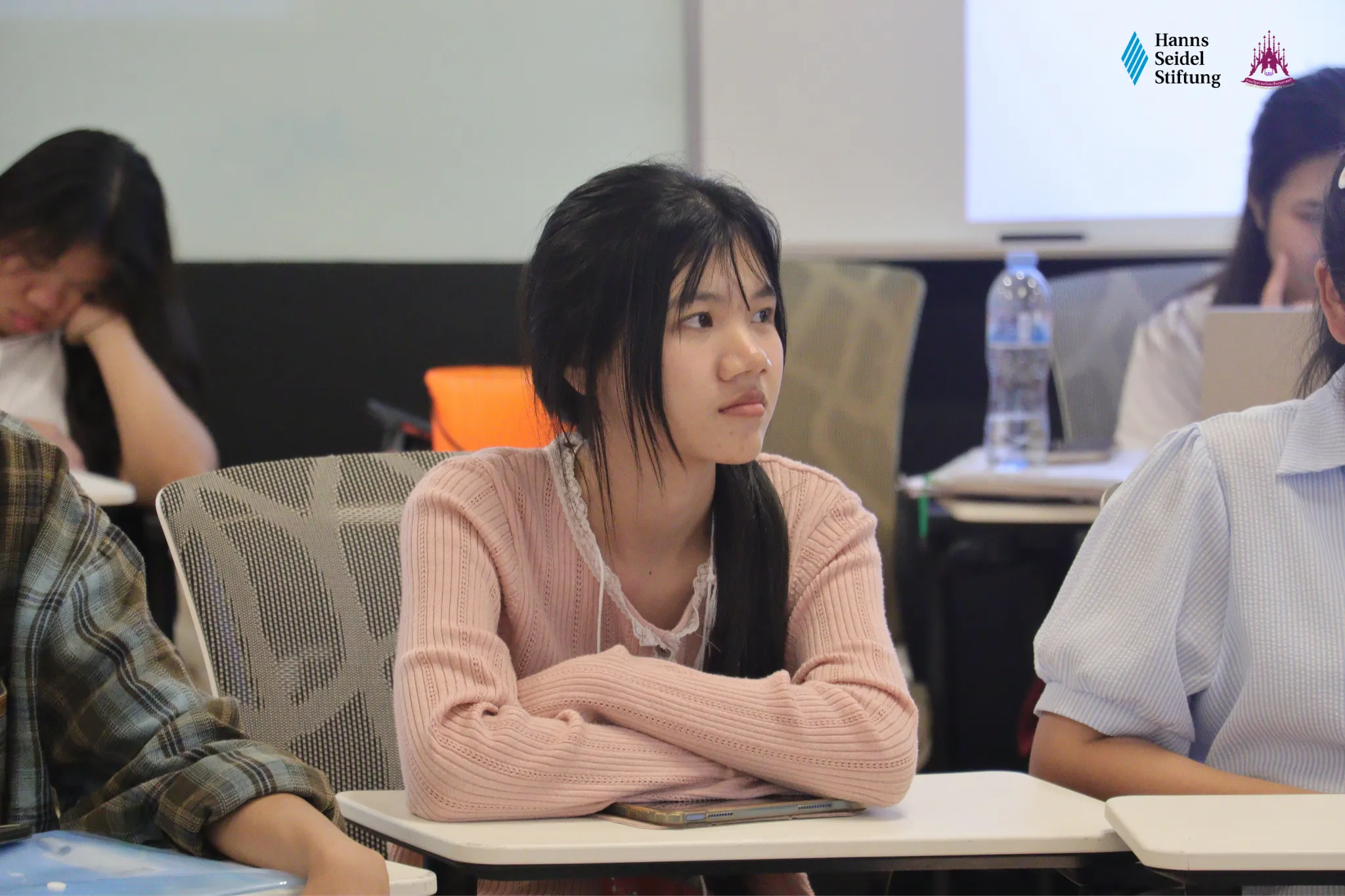 คณะรัฐศาสตร์และสังคมศาสตร์ ม.พะเยา ร่วมกับมูลนิธิฮันส์ ไซเดล จัดโครงการค่ายเยาวชนประชาธิปไตยครั้งที่ 11 ภายใต้หัวข้อ “Glocalizing Democracy: From Global to Local” คณะรัฐศาสตร์และสังคมศาสตร์ ม.พะเยา ร่วมกับมูลนิธิฮันส์ ไซเดล จัดโครงการค่ายเยาวชนประชาธิปไตยครั้งที่ 11 ภายใต้หัวข้อ “Glocalizing Democracy: From Global to Local”