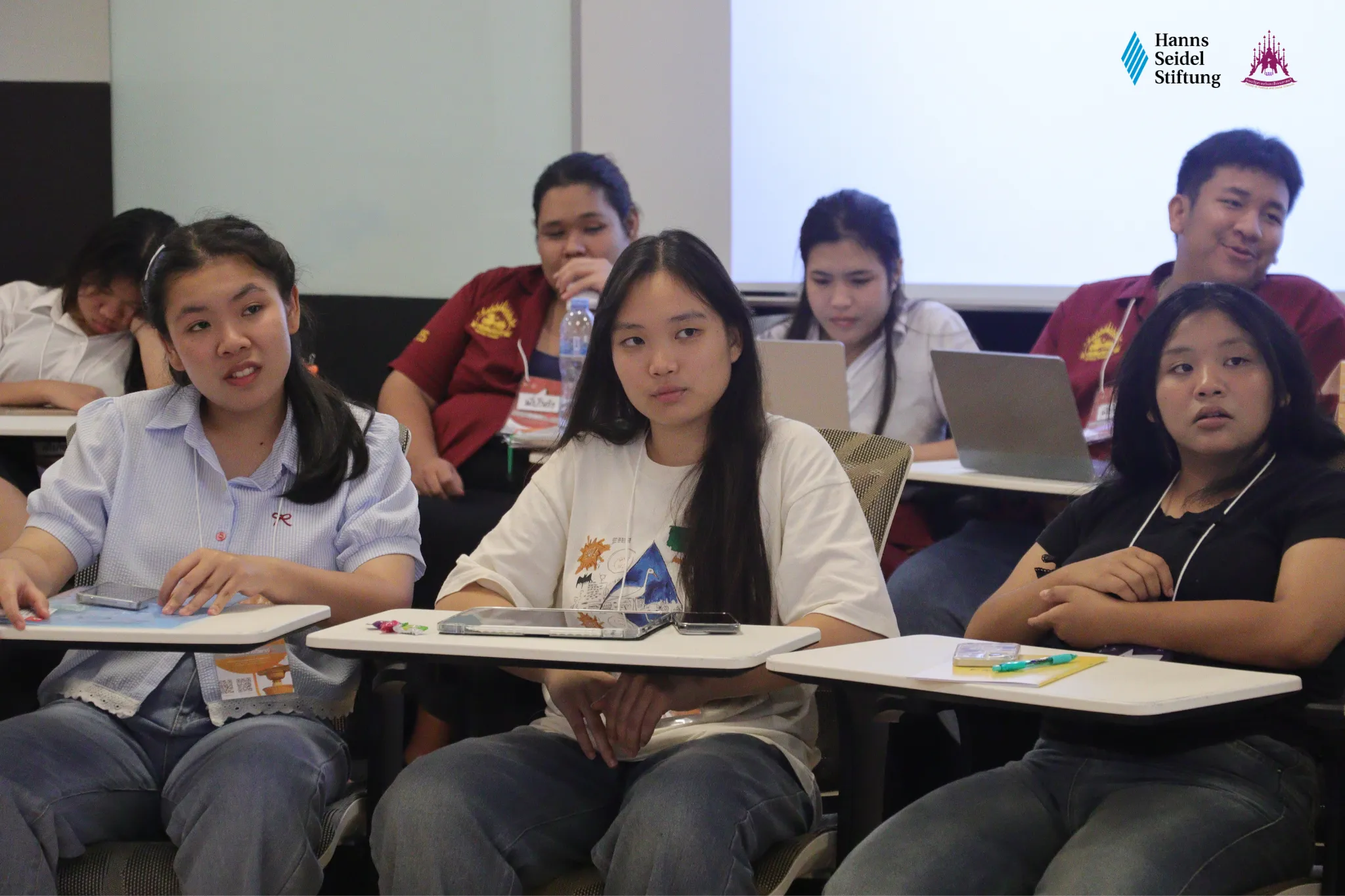 คณะรัฐศาสตร์และสังคมศาสตร์ ม.พะเยา ร่วมกับมูลนิธิฮันส์ ไซเดล จัดโครงการค่ายเยาวชนประชาธิปไตยครั้งที่ 11 ภายใต้หัวข้อ “Glocalizing Democracy: From Global to Local” คณะรัฐศาสตร์และสังคมศาสตร์ ม.พะเยา ร่วมกับมูลนิธิฮันส์ ไซเดล จัดโครงการค่ายเยาวชนประชาธิปไตยครั้งที่ 11 ภายใต้หัวข้อ “Glocalizing Democracy: From Global to Local”