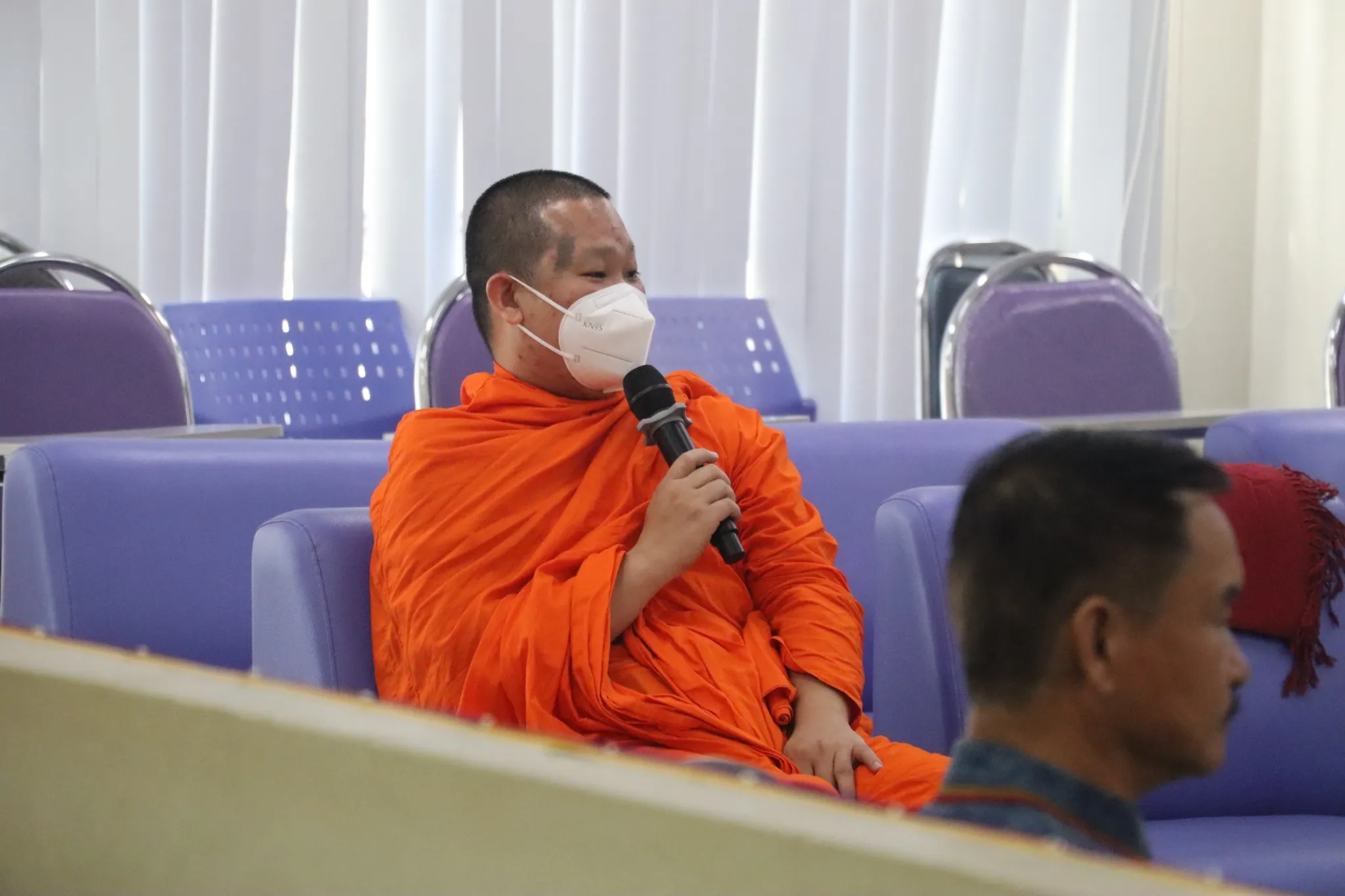 คณะรัฐศาสตร์และสังคมศาสตร์ มหาวิทยาลัยพะเยา จัดกิจกรรม “เสวนาและนิทรรศการประเพณีตักบาตรเทโวโรหณะ และประเพณีตานต้อด” ประจำปี 2568 เพื่อสืบสานวัฒนธรรมท้องถิ่น เชื่อมโยงปัญญากับชุมชนสู่ความยั่งยืน คณะรัฐศาสตร์และสังคมศาสตร์ มหาวิทยาลัยพะเยา จัดกิจกรรม “เสวนาและนิทรรศการประเพณีตักบาตรเทโวโรหณะ และประเพณีตานต้อด” ประจำปี 2568 เพื่อสืบสานวัฒนธรรมท้องถิ่น เชื่อมโยงปัญญากับชุมชนสู่ความยั่งยืน