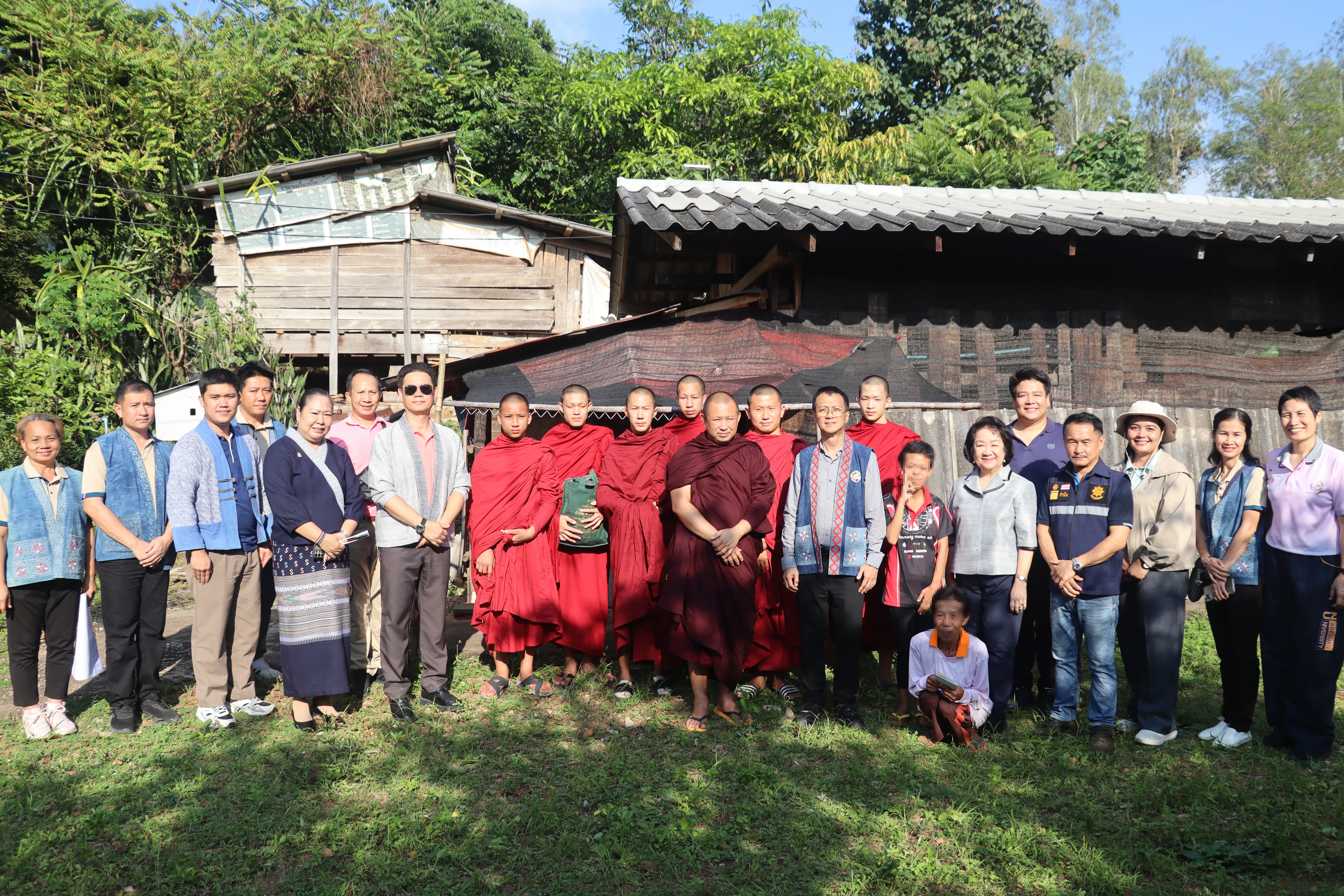 คณะรัฐศาสตร์และสังคมศาสตร์ ม.พะเยา ร่วมสืบสาน "ประเพณีตานต้อด" ประจำปี 2568 พร้อมส่งมอบความช่วยเหลือแก่ชุมชน