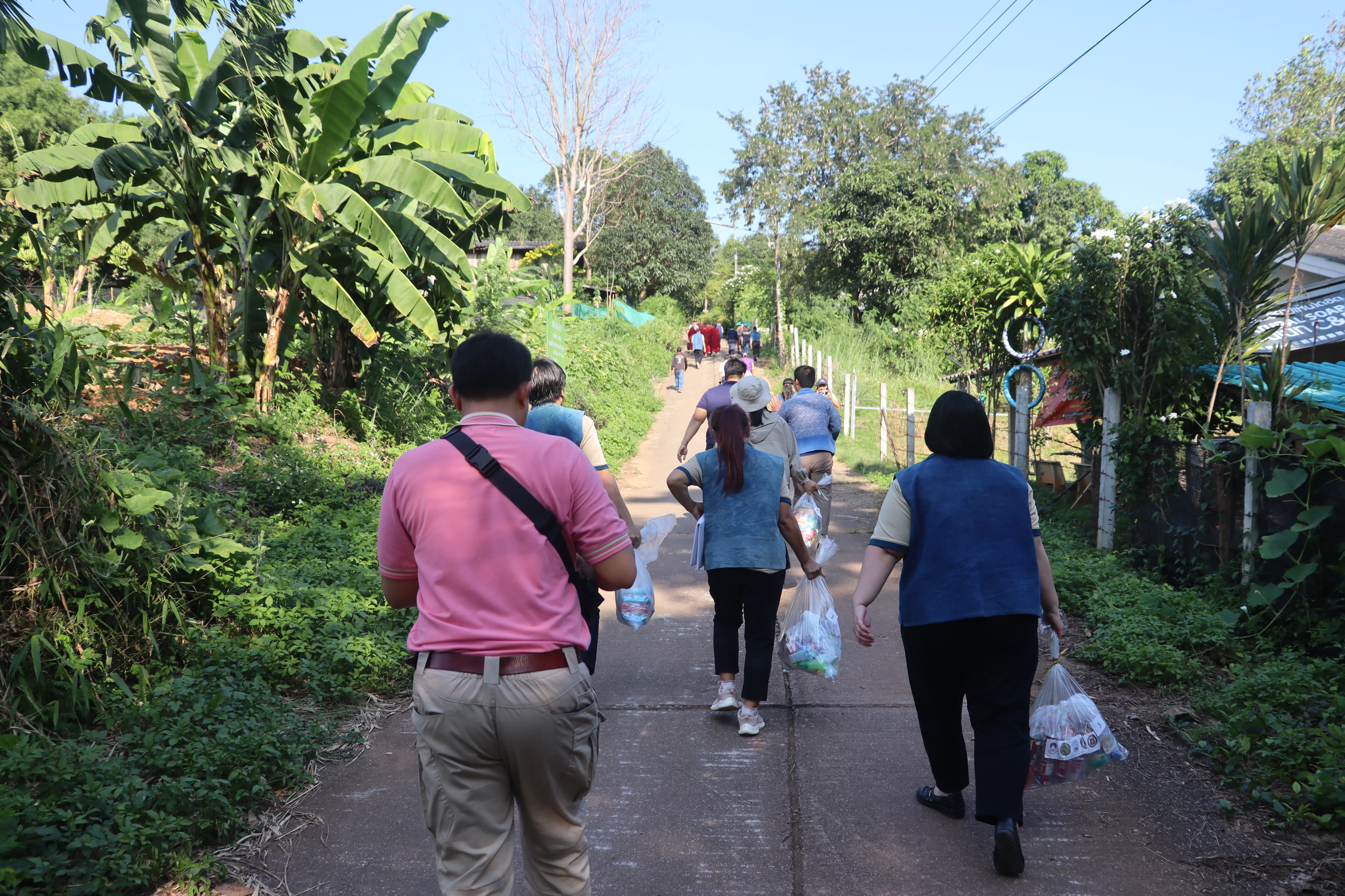 คณะรัฐศาสตร์และสังคมศาสตร์ ม.พะเยา ร่วมสืบสาน "ประเพณีตานต้อด" ประจำปี 2568 พร้อมส่งมอบความช่วยเหลือแก่ชุมชน