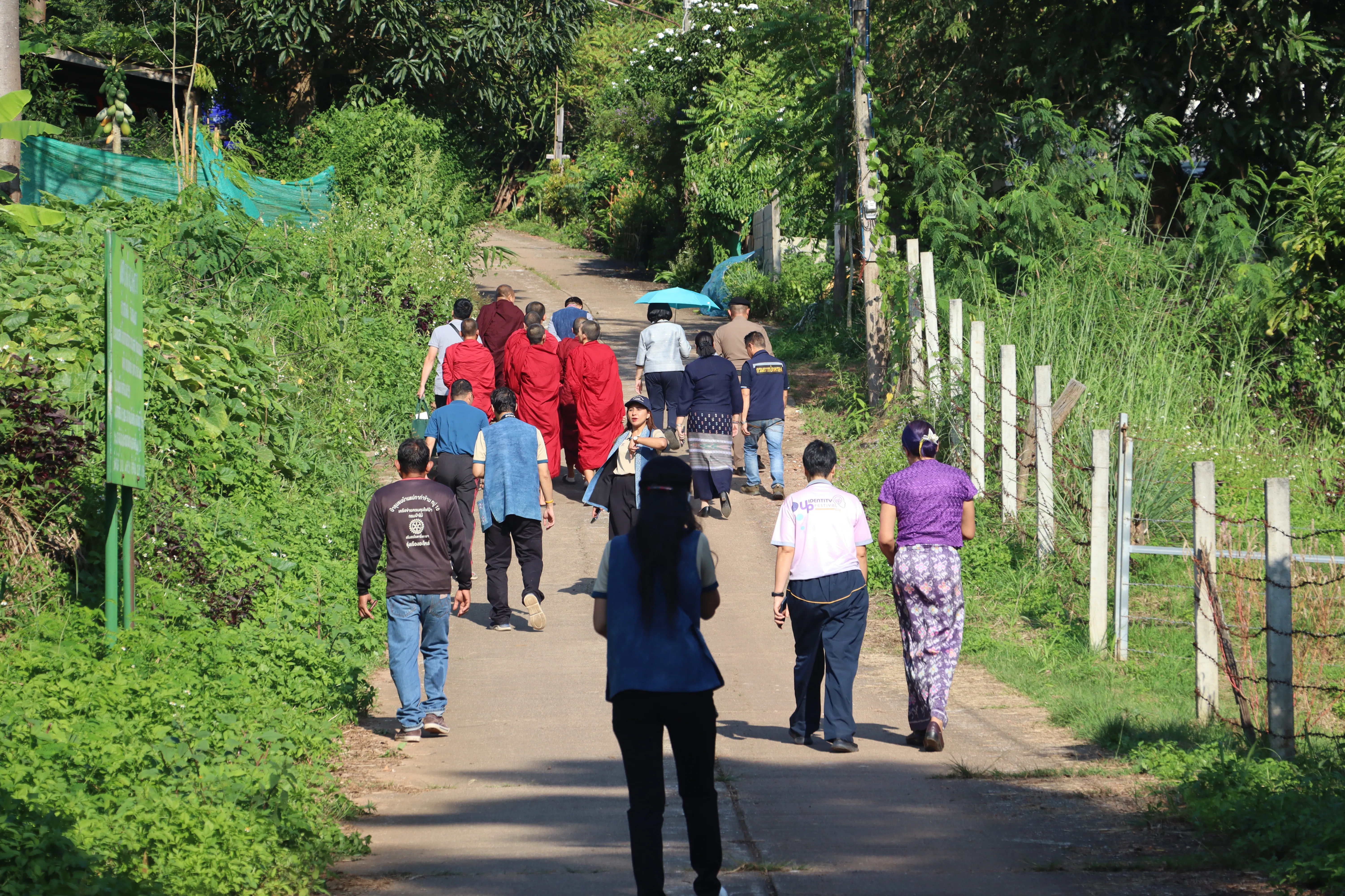 คณะรัฐศาสตร์และสังคมศาสตร์ ม.พะเยา ร่วมสืบสาน "ประเพณีตานต้อด" ประจำปี 2568 พร้อมส่งมอบความช่วยเหลือแก่ชุมชน