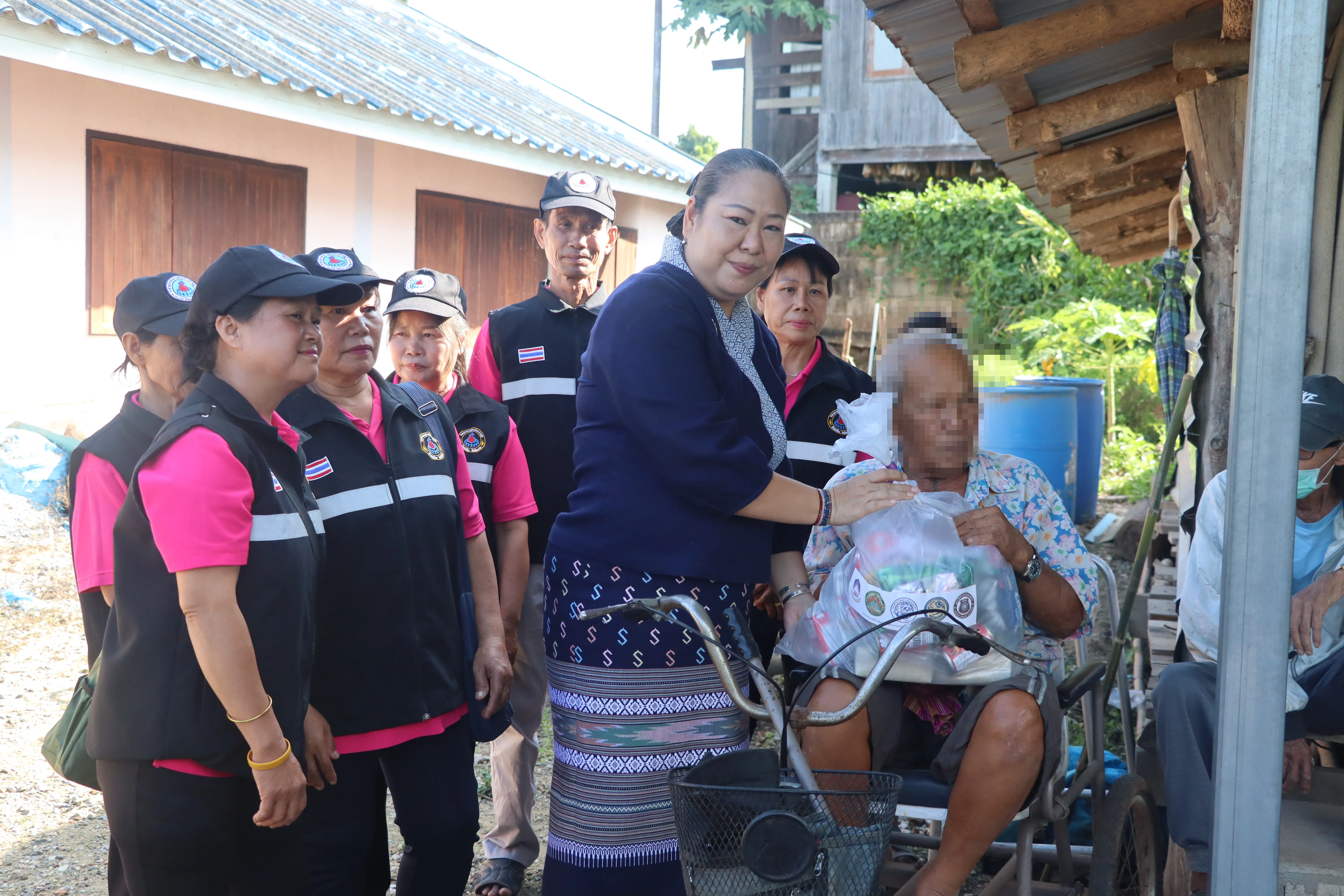 คณะรัฐศาสตร์และสังคมศาสตร์ ม.พะเยา ร่วมสืบสาน "ประเพณีตานต้อด" ประจำปี 2568 พร้อมส่งมอบความช่วยเหลือแก่ชุมชน