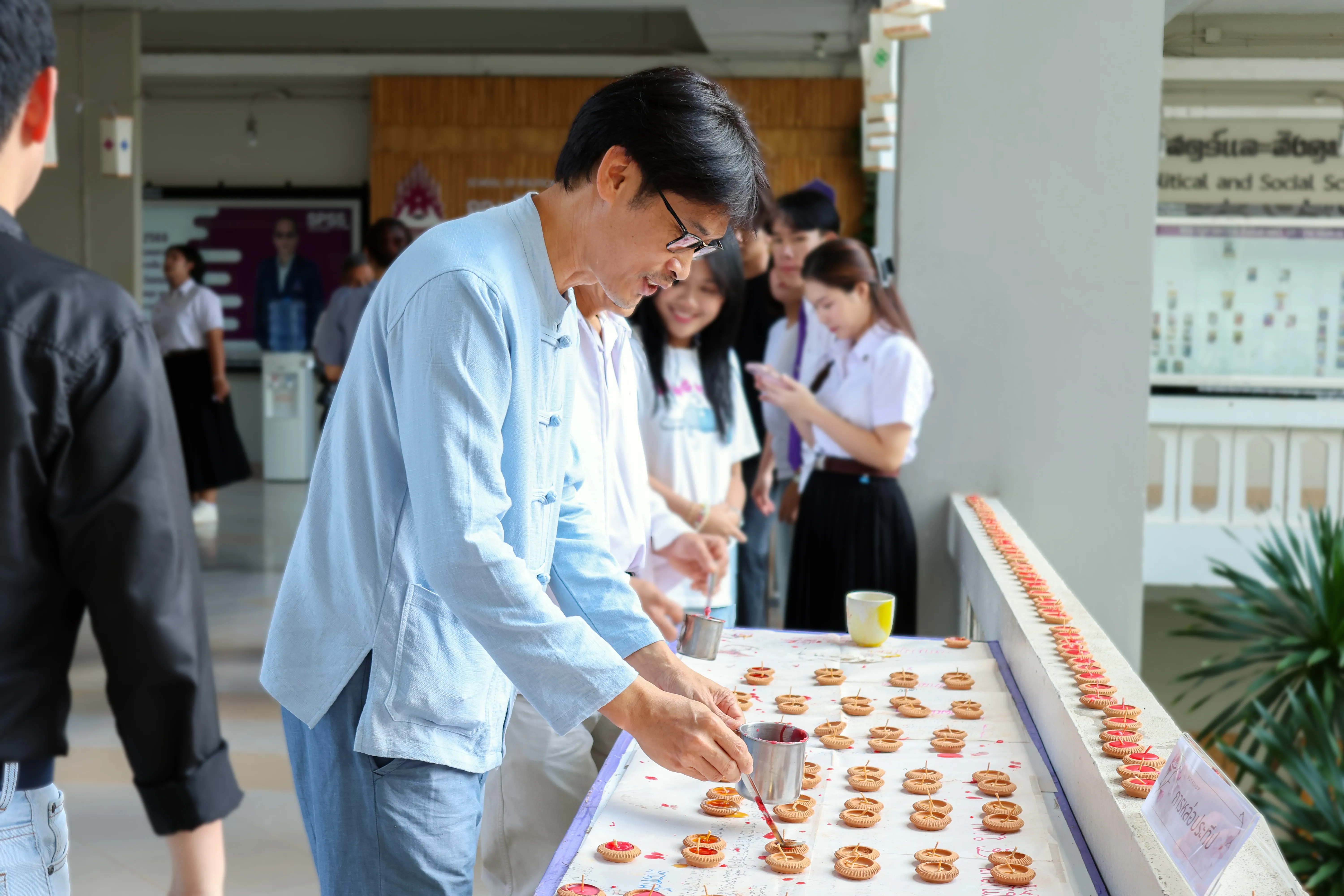 คณะรัฐศาสตร์และสังคมศาสตร์ มพ. สืบสานประเพณียี่เป็งล้านนา ในโครงการ “ยี่เป็งรัฐพัฒน์รวมใจ สถิตใน ไทยนิรันดร์” ประจำปี 2568