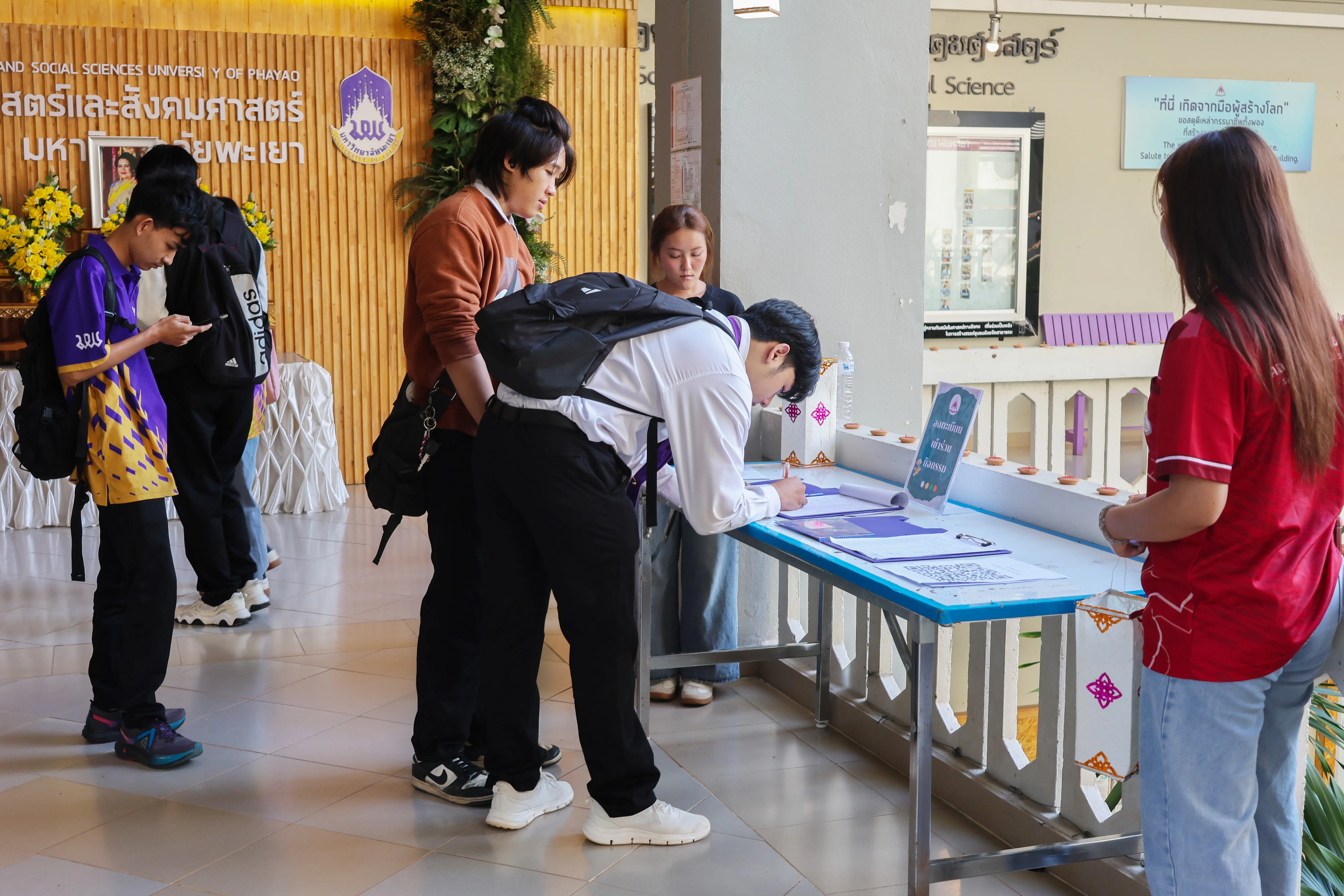 คณะรัฐศาสตร์และสังคมศาสตร์ มพ. สืบสานประเพณียี่เป็งล้านนา ในโครงการ “ยี่เป็งรัฐพัฒน์รวมใจ สถิตใน ไทยนิรันดร์” ประจำปี 2568