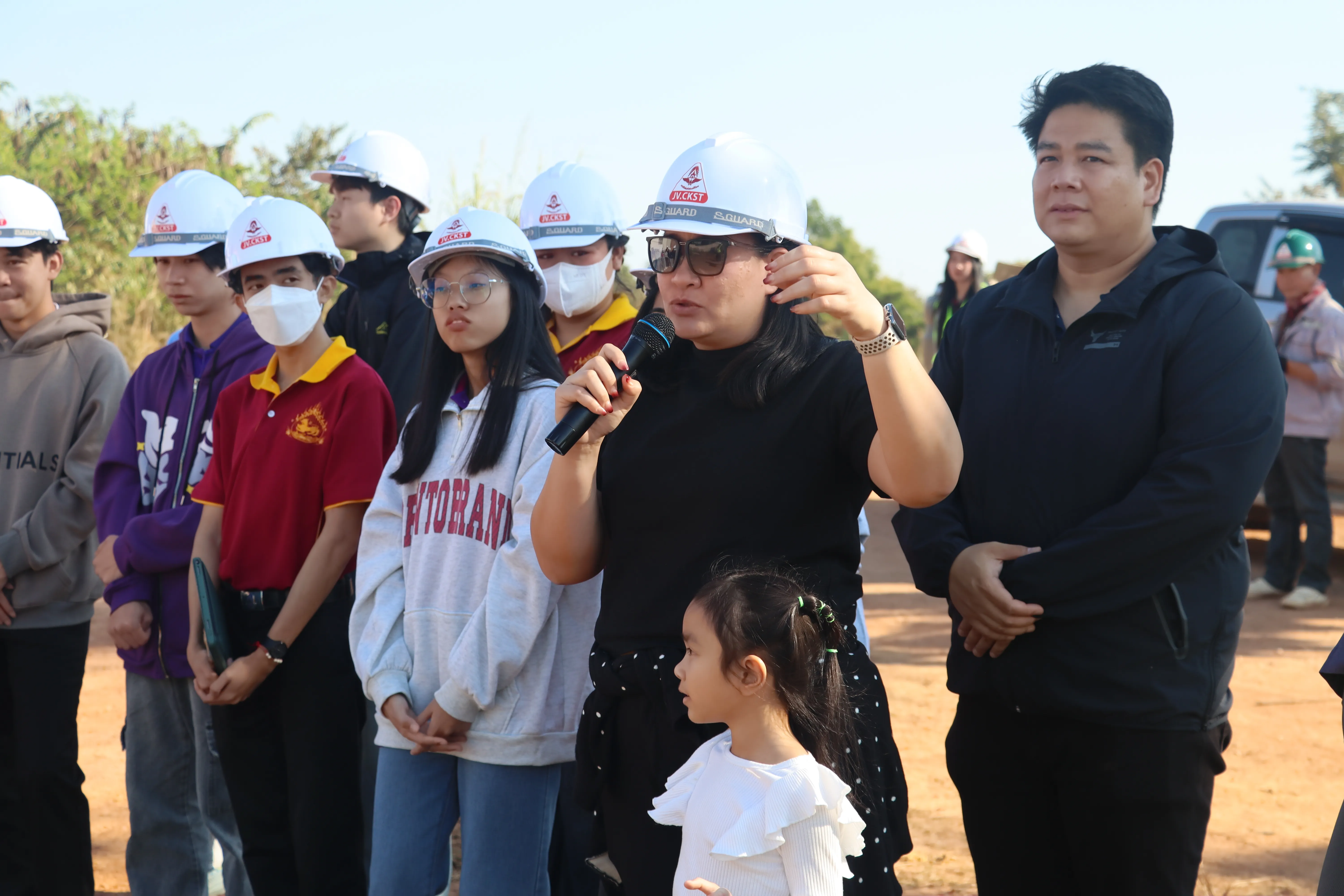 นิสิตรัฐศาสตร์ คณะรัฐศาสตร์และสังคมศาสตร์ มพ. กว่า 148 คน สัมผัสจริงนโยบายรถไฟสายเหนือ เชื่อมภาคเรียนสู่ภาคสนาม