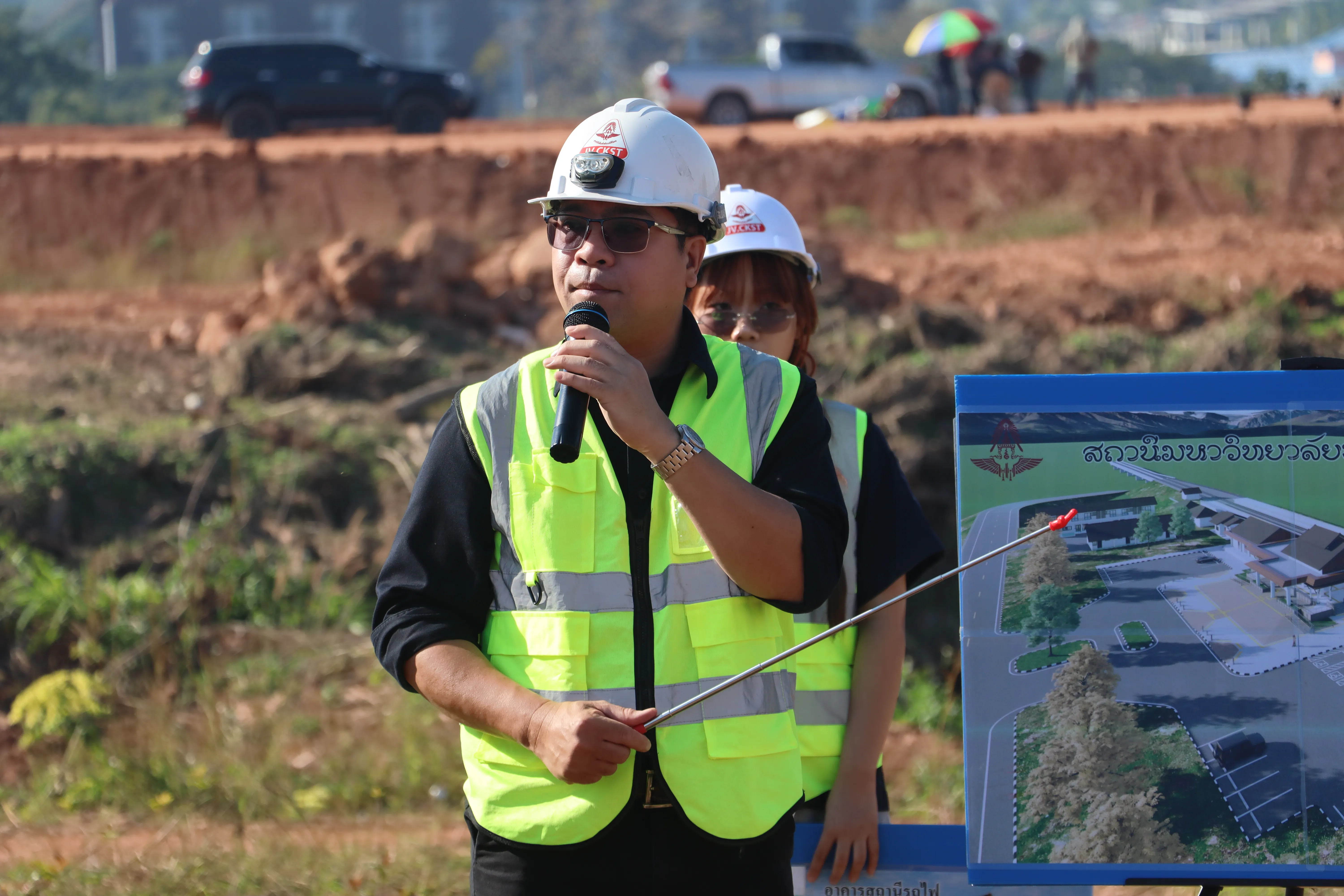 นิสิตรัฐศาสตร์ คณะรัฐศาสตร์และสังคมศาสตร์ มพ. กว่า 148 คน สัมผัสจริงนโยบายรถไฟสายเหนือ เชื่อมภาคเรียนสู่ภาคสนาม