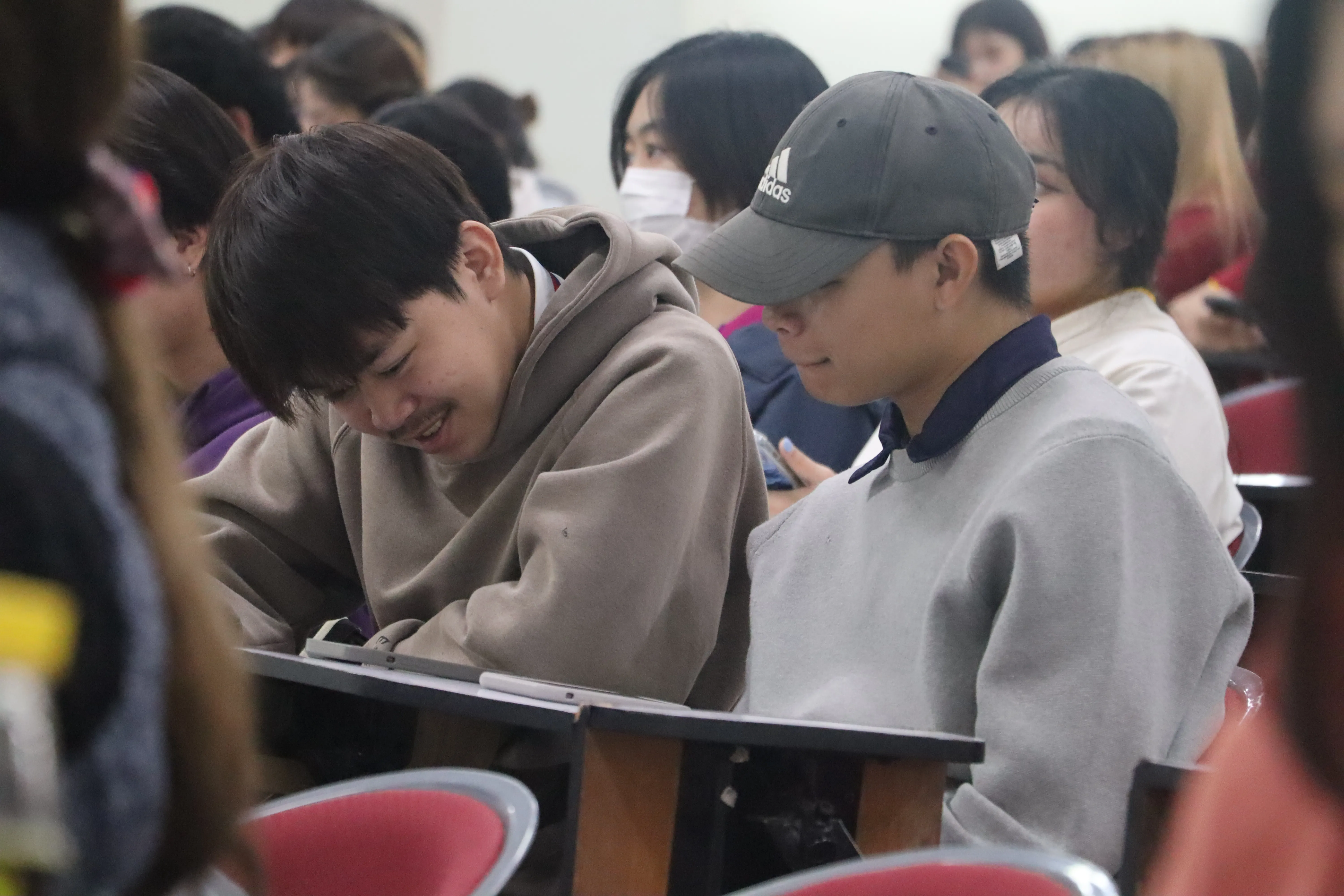 นิสิตรัฐศาสตร์ คณะรัฐศาสตร์และสังคมศาสตร์ มพ. กว่า 148 คน สัมผัสจริงนโยบายรถไฟสายเหนือ เชื่อมภาคเรียนสู่ภาคสนาม