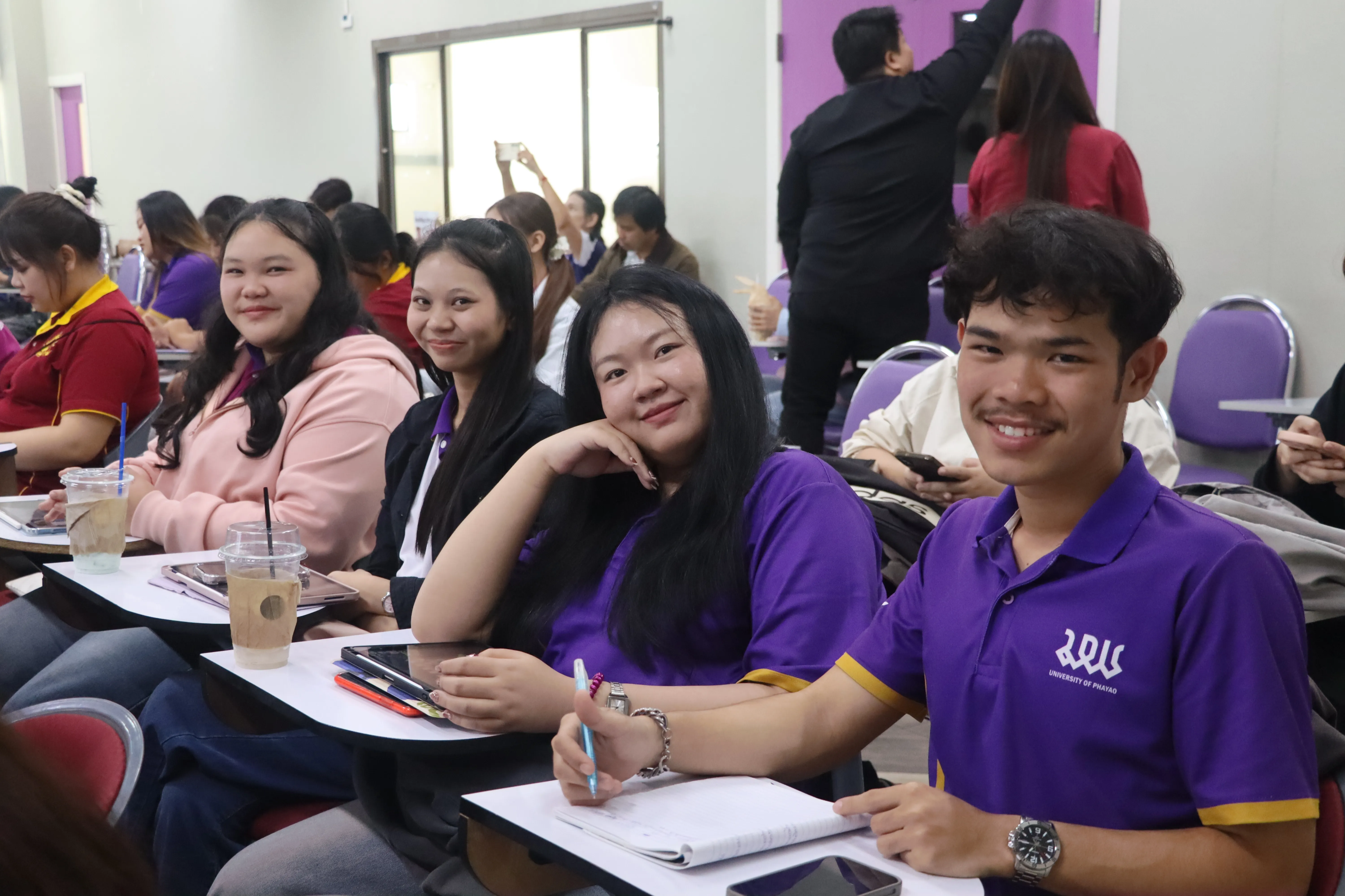 นิสิตรัฐศาสตร์ คณะรัฐศาสตร์และสังคมศาสตร์ มพ. กว่า 148 คน สัมผัสจริงนโยบายรถไฟสายเหนือ เชื่อมภาคเรียนสู่ภาคสนาม