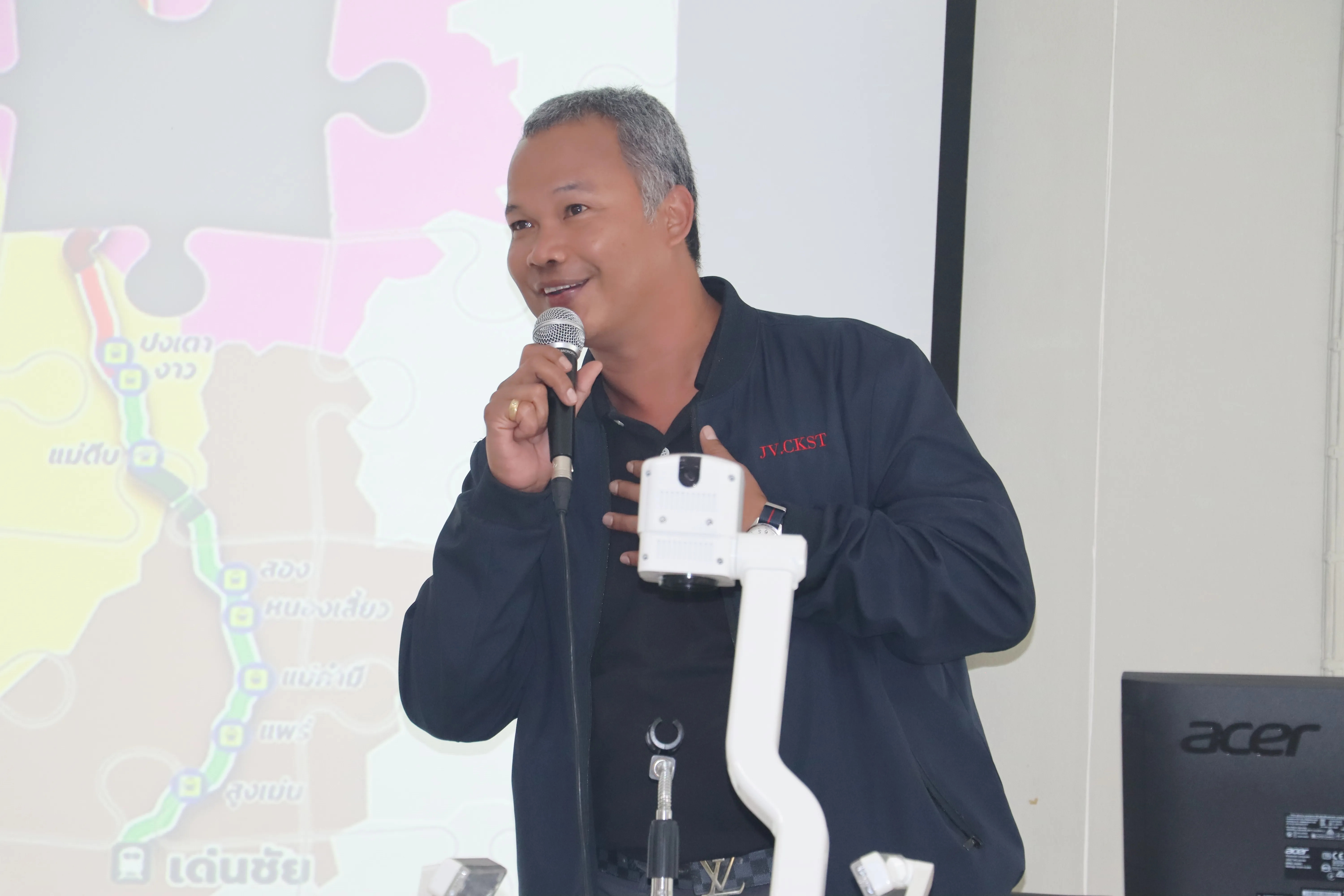 นิสิตรัฐศาสตร์ คณะรัฐศาสตร์และสังคมศาสตร์ มพ. กว่า 148 คน สัมผัสจริงนโยบายรถไฟสายเหนือ เชื่อมภาคเรียนสู่ภาคสนาม