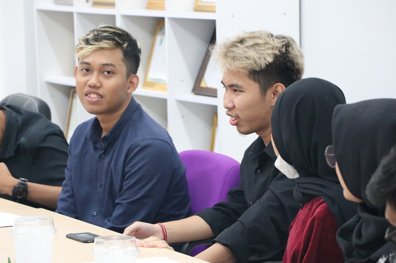 คณะรัฐศาสตร์และสังคมศาสตร์ มหาวิทยาลัยพะเยา  ต้อนรับคณะศึกษาดูงาน คณาจารย์ นักศึกษาระดับปริญญาตรีสาขาวิชารัฐศาสตร์ จากมหาวิทยาลัยแม่โจ้ และนักศึกษาแลกเปลี่ยนต่างชาติ จาก Universitas Muhammadiyah Yogyakarta ประเทศอินโดนีเซีย