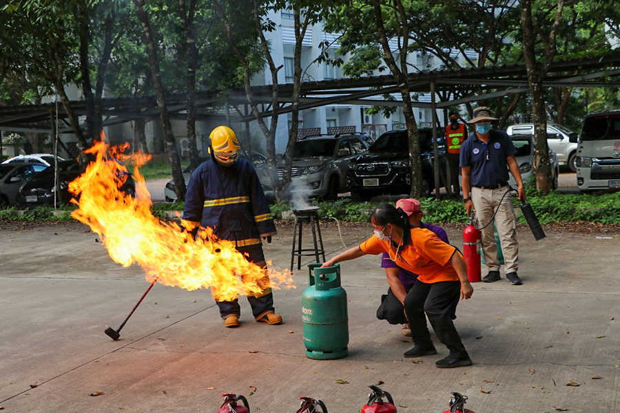 คณะรัฐศาสตร์และสังคมศาสตร์ มหาวิทยาลัยพะเยา ดำเนินการฝึกซ้อมดับเพลิงและฝึกซ้อมอพยพหนีไฟ - Health and Safety SPSS - ประจำปี 2565